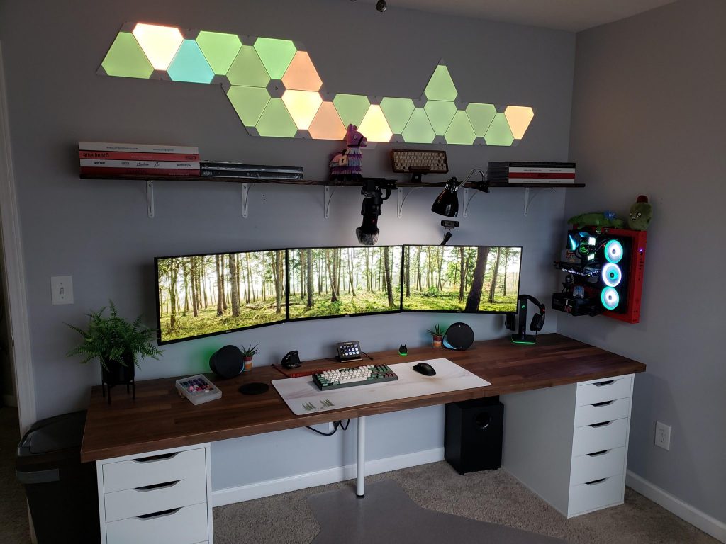 Triple Monitor Wall Mount