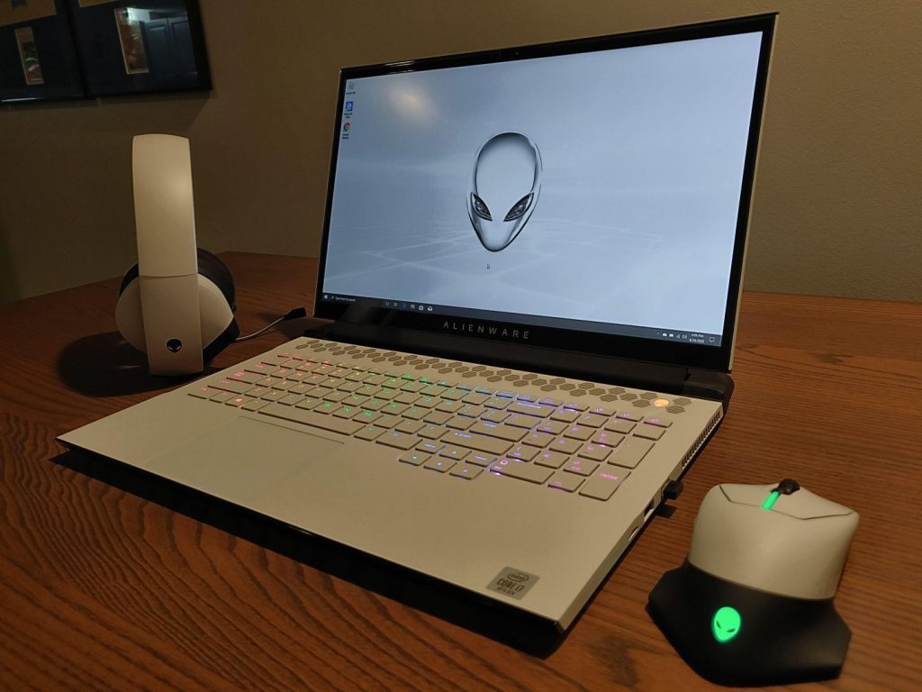 Elevate your battlestation with up to $475 off Alienware